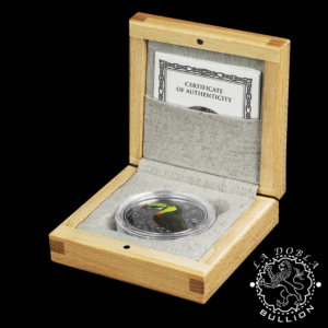 Moneda de Plata Representative of the Species_ Rainbow Tucan 2 oz UHR - Niue - 2026 - Estuche Abierto